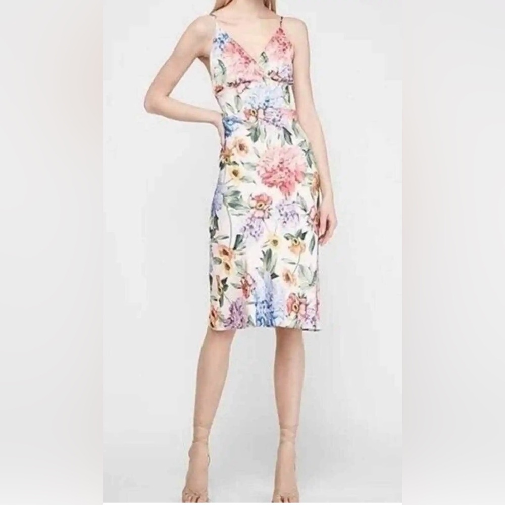 NWT Express Satin Floral Midi Dress in Size XS💕